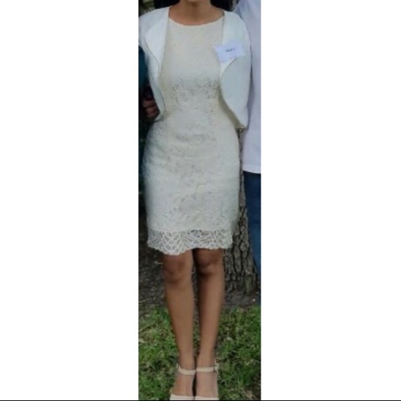 CREAM LACED DRESS - Picture 1 of 3